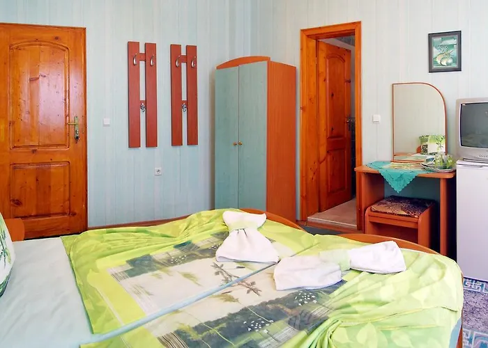 Pensión Violeta 7 4*