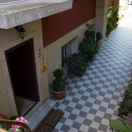 Violeta 7 Pensión Nesebar